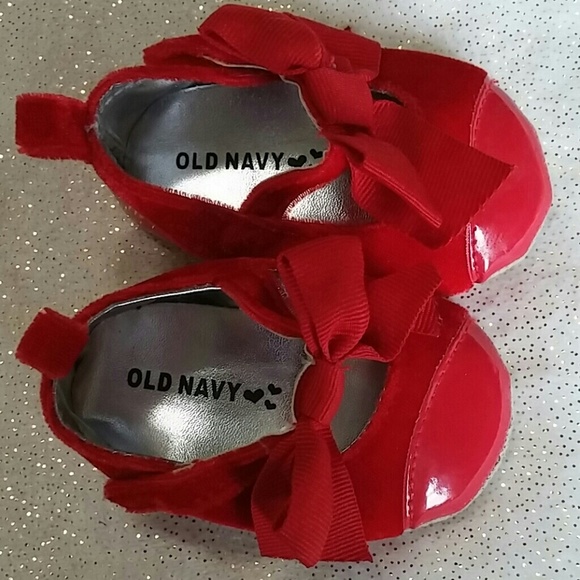 Old Navy Red Size 2 Velvet Look Shoes - Picture 4 of 5